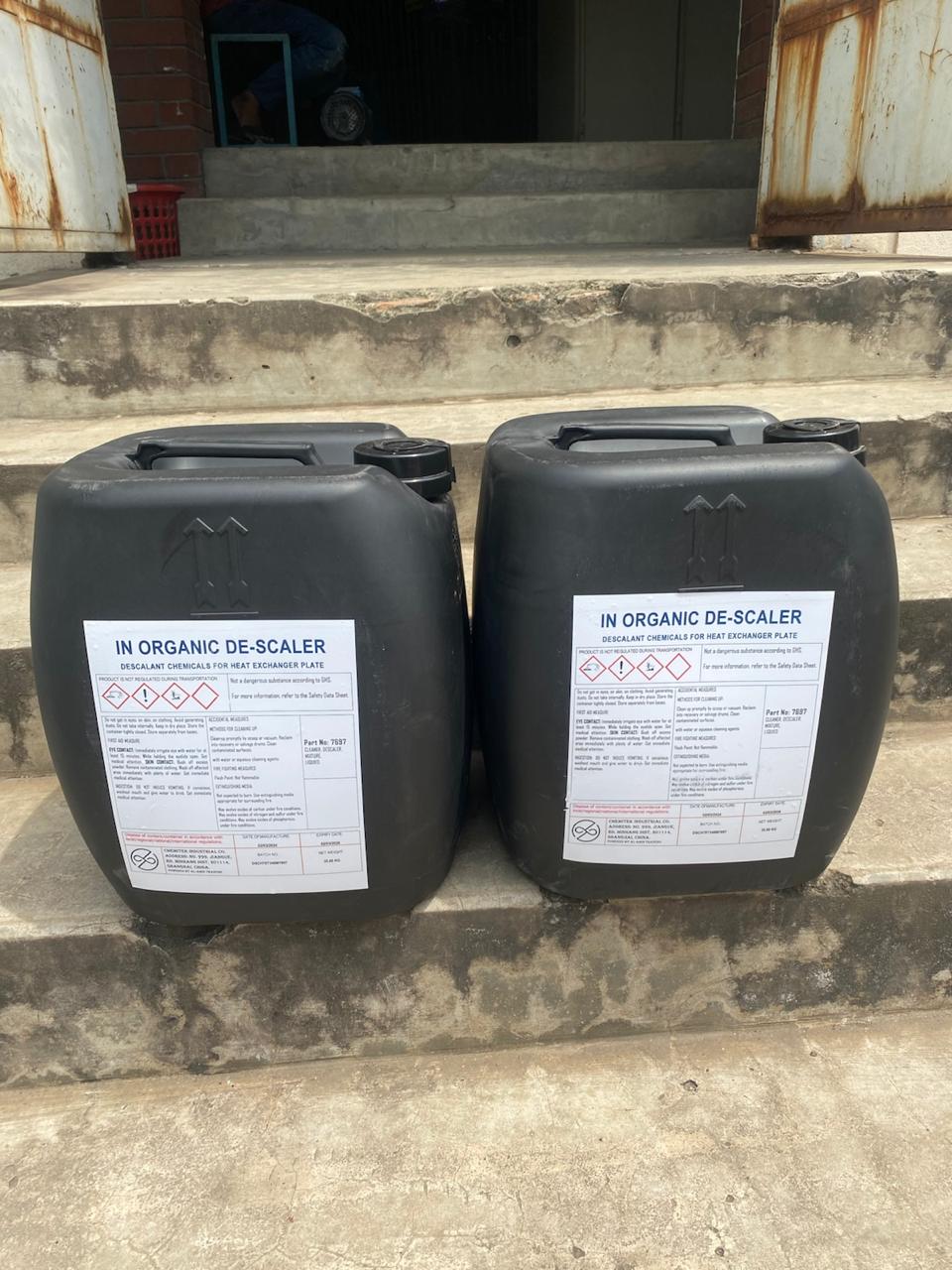 Inorganic De Scaler